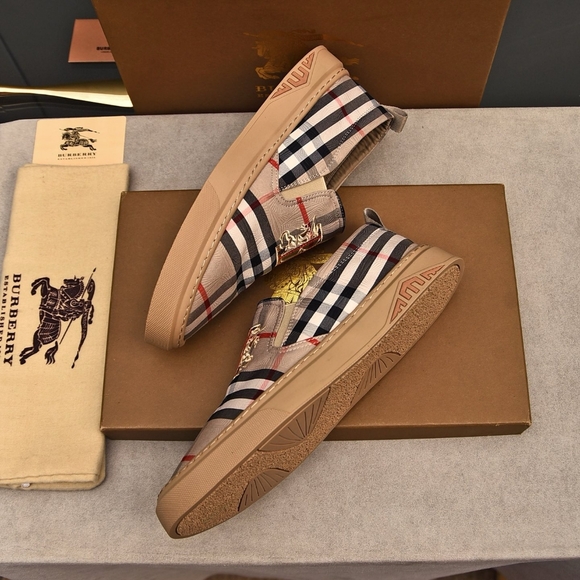 Burberry special material mesh loafers - Picture 8 of 9